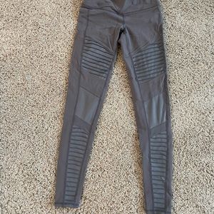 Grey ALO Yoga leggings